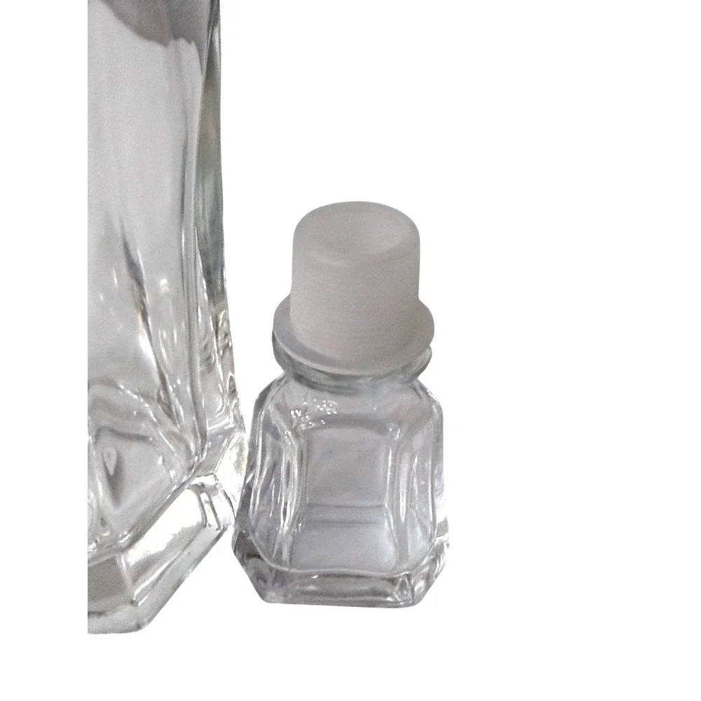 Paksh Novelty Capitol Decanter 23.75 oz Clear Glass Whiskey Bottle with Stopper